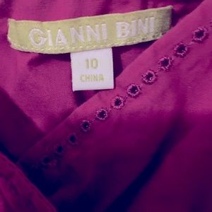 Gianni Bini fuschia  3 tiered eyelet  dress
